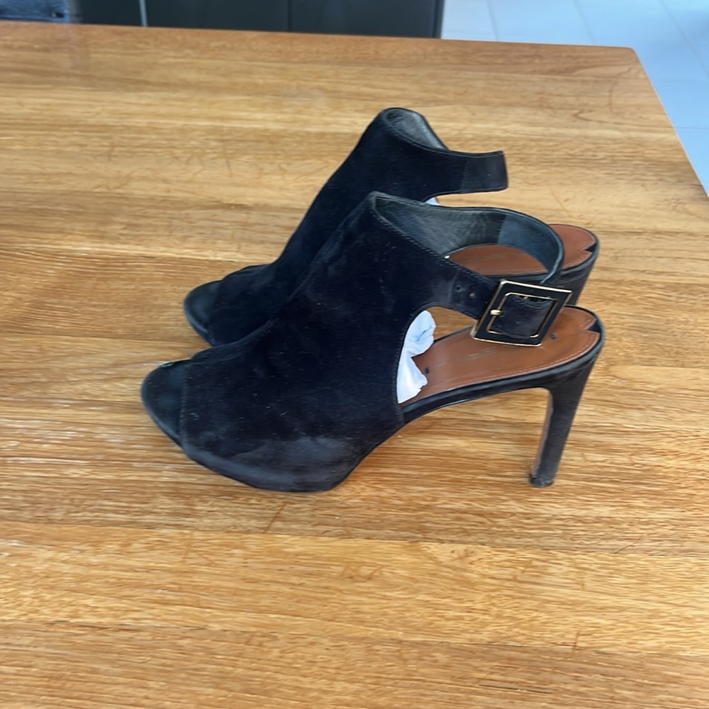 VIA SPIGA BLACK SUEDE OPEN TOE STRAP HEEL
